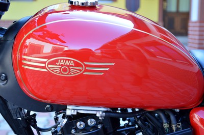 Motocykl Jawa 350 OHC SCRAMBLER - červený