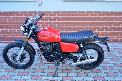 Motocykl Jawa 350 OHC SCRAMBLER - červený