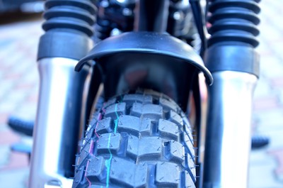 Motocykl Jawa 350 OHC SCRAMBLER - červený