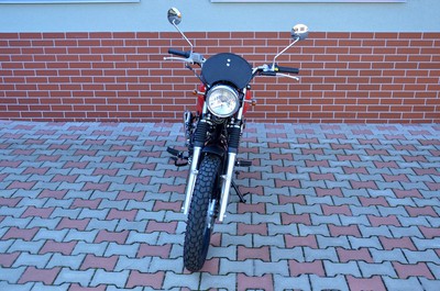 Motocykl Jawa 350 OHC SCRAMBLER - červený