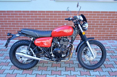 Motocykl Jawa 350 OHC SCRAMBLER - červený