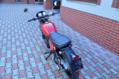 Motocykl Jawa 350 OHC SCRAMBLER - červený